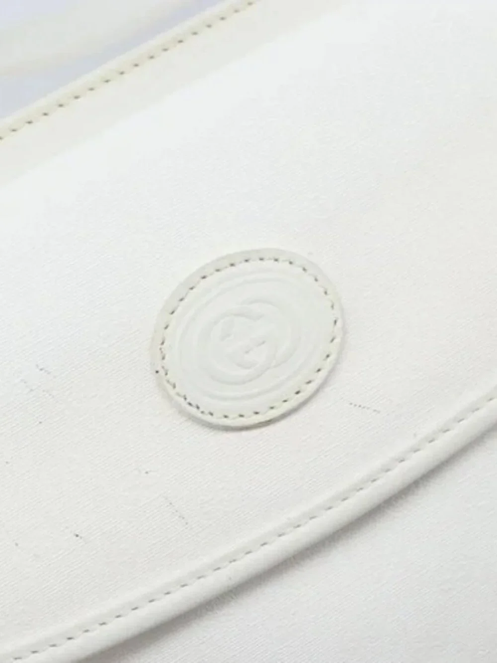 GUCCI Micro GG Supreme Shoulder Bag PVC White Gold 007 115 0114 Auth AMZ052